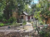 eine grüne Oase mitten in der Stadt... der Garten auf der Ostseite - Mehrfamilienhaus, Wohnhaus mit 150,00 m&sup2; in Königsberg zum Kaufen