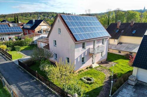 Titel - 6 Zimmer Einfamilienhaus zum Kaufen in Amberg