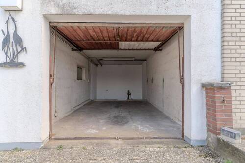 Garage - 
