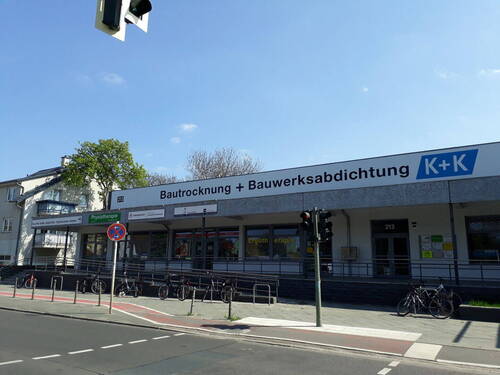 Straßenansicht - Physiotherapiepraxis zur Übernahme ab Januar 2026 komplett eingerichtet mit Patientenstamm