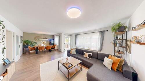 Wohnzimmer EG - 1 Zimmer Mehrfamilienhaus, Wohnhaus in Hettstadt
