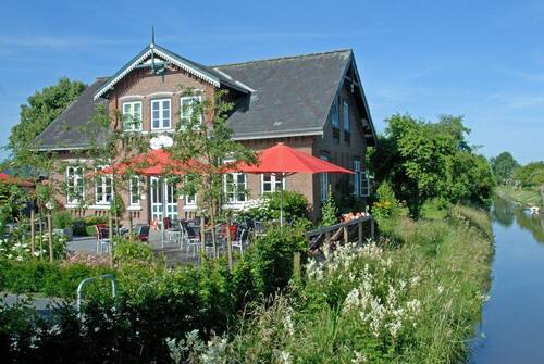 Hausansicht - 8 Zimmer Einfamilienhaus zum Kaufen in Beidenfleth