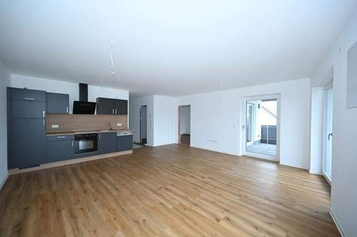 Offen gestaltet - 4 Zimmer Etagenwohnung zur Miete in Seubersdorf