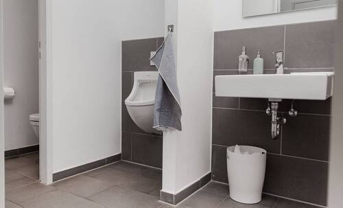 WC - Büro mit 32,00 m&sup2; in Hamburg zur Miete