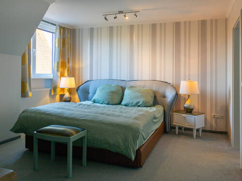 Schlafzimmer - Mehrfamilienhaus, Wohnhaus mit 129,00 m&sup2; in Schönkirchen zum Kaufen