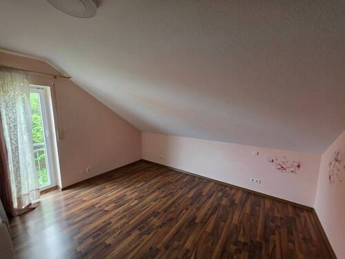Zimmer 2 - 