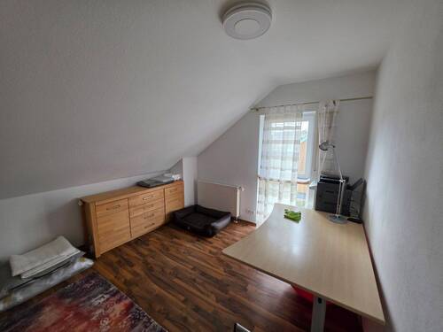 Zimmer 4 - 