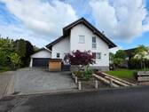 Hausansicht - 5 Zimmer Einfamilienhaus zum Kaufen in Rastatt