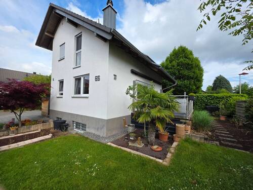 Hausansicht - 5 Zimmer Einfamilienhaus in Rastatt