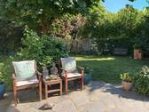 Terrasse I Garten mit Haus-Schildkröte - 