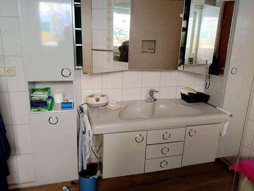 Waschbecken im Bad Im EG.jpg - 