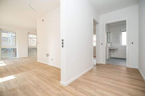 Eingangsbereich/Flur - 2 Zimmer Etagenwohnung zum Kaufen in Oldenburg