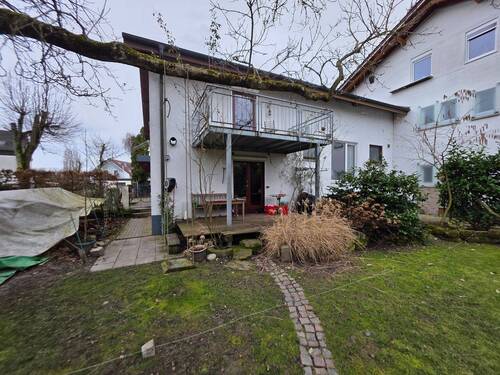 Hausansicht - 6 Zimmer Einfamilienhaus in Iffezheim
