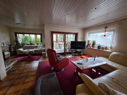 Wohnzimmer - Einfamilienhaus mit 224,00 m&sup2; in Iffezheim zum Kaufen