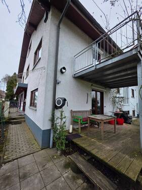 Terrasse, Balkon & Hausansicht - 