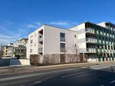 Hausansicht - Garage, Stellplatz zum Kaufen in Erlangen