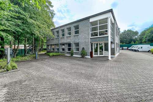 IMG_2223 - 880m² Bürokomplex inkl. Produktions-Lagerhalle - Ladesäulen - modernisiert