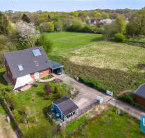 Neuwertiges Niedrigenergiehaus in idyllisch landschaftlicher Lage - Kiel Mettenhof
