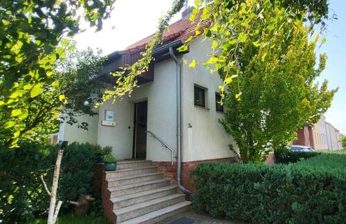 Eingang Westseite - 3 Zimmer Einfamilienhaus in Loitz