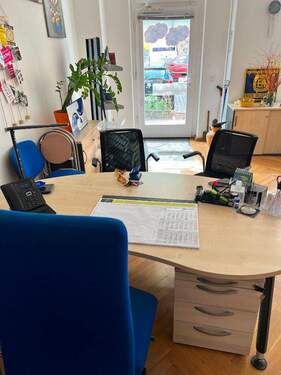 Schreibtischplätze 1 - 