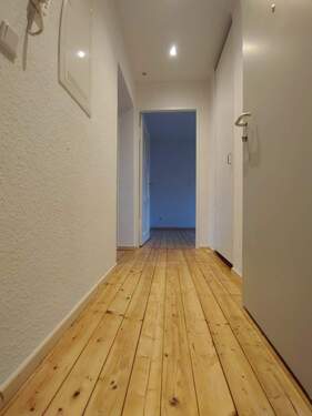 Flur - 2-Zimmer-Wohnung mit großem Balkon