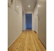 2-Zimmer-Wohnung mit großem Balkon - Mannheim Waldhof