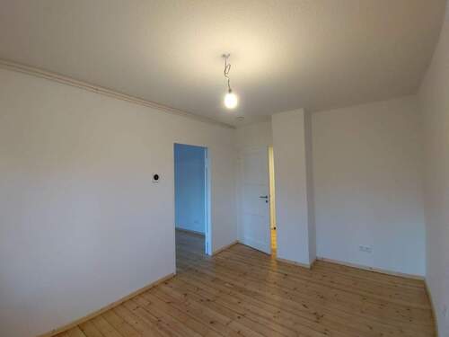 Wohnzimmer - 2 Zimmer Etagenwohnung in Mannheim