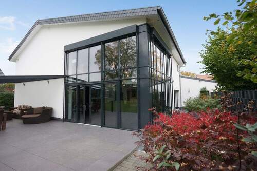 Ansicht - Baujahr 2020 - Modernes Architektenhaus in ruhiger und stadtnaher Lage