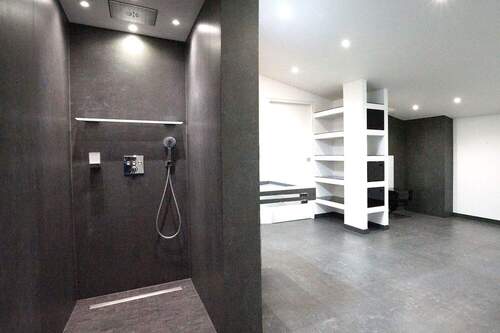 Bad im Obergeschoss - 