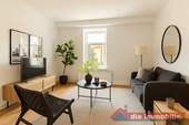 Wohnzimmer_möbiliert mit KI - 