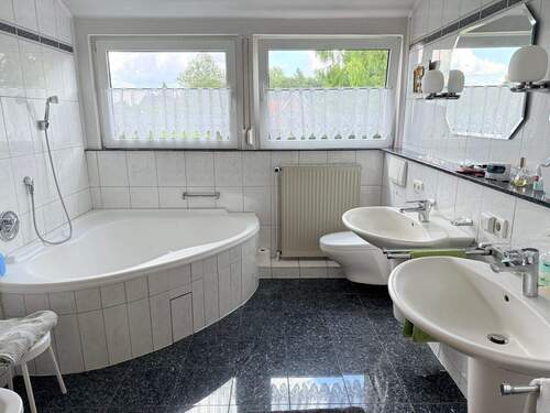 Badezimmer im DG - 