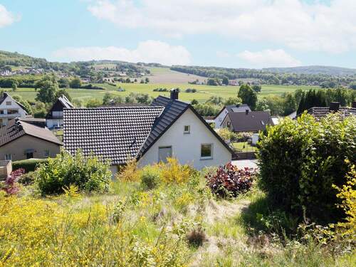 Weitblick Garten - 8 Zimmer Einfamilienhaus zum Kaufen in Hiddenhausen