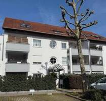 Gelegenheit in Fellbach-Schmiden - 3-Zi.-Whg, Balk., E-Küche, eigens Gärtchen am Haus, sofort frei