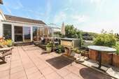 Terrasse - Einfamilienhaus mit 307,00 m² in Marburg zum Kaufen