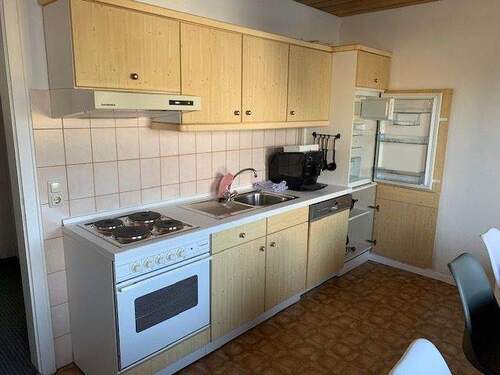 Küche - 7 Zimmer Etagenwohnung in Krumbach-Niederraunau