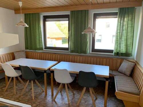 Essbereich in Küche - Etagenwohnung mit 250,00 m² in Krumbach-Niederraunau zur Miete