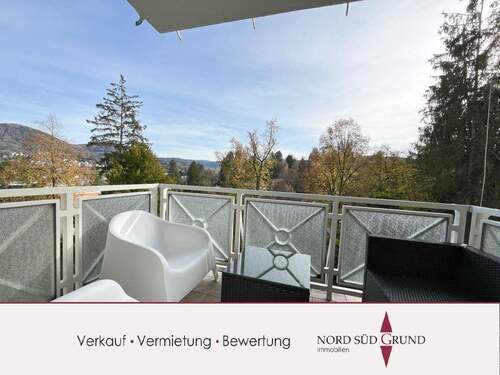 1-694 Balkon - 3-Zimmer-Wohnung (ca. 94 m²) in Halbhöhenlage mit Weitblick, 2 Balkonen, Aufzug & TG-Platz.