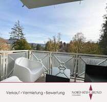 3-Zimmer-Wohnung (ca. 94 m²) in Halbhöhenlage mit Weitblick, 2 Balkonen, Aufzug & TG-Platz. - Baden-Baden Innenstadt