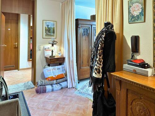 01 Garderobe Bild 1 - 3 Zimmer Etagenwohnung zum Kaufen in Stuttgart