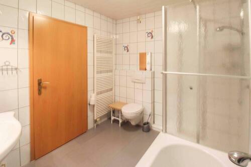 Wanne- und Duschbad - 