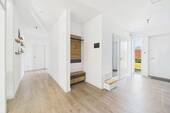 Flur - Einfamilienhaus mit 155,00 m&sup2; in Himmelpforten zum Kaufen