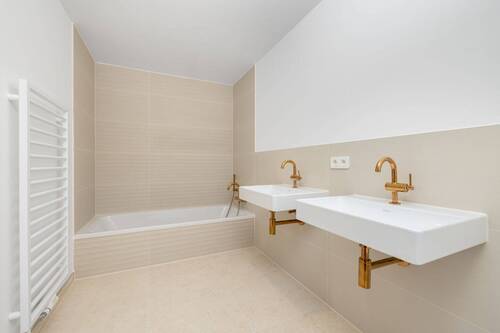 Wellnessbad mit Wanne - 