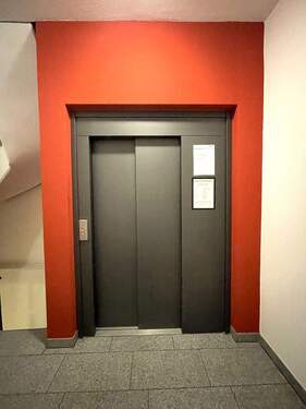 moderner Aufzug - Etagenwohnung mit 60,00 m&sup2; in Wangen im Allgäu zum Kaufen