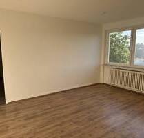 2 Zimmer-Wohnung, komplett saniert und Erstbezug, im 3. OG, in Fritzlar Flugplatzsiedlung