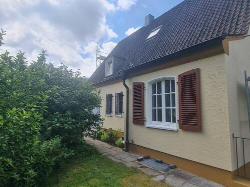 Bild 3 - 9 Zimmer Einfamilienhaus in Duisburg