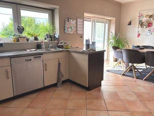 Küche mit Esszimmer - 5 Zimmer Terrassenwohnung in Schwalbach