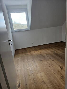 Zimmer 2 - 