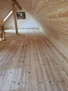 Dachgeschoss 1.1 (Zimmer 5) - 
