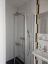 Badezimmer mit Dusche - 