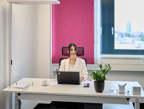 Büro - Schickes Büro mit Skylineblick, erschwinglich, ab 1 Monat, Pauschalmiete